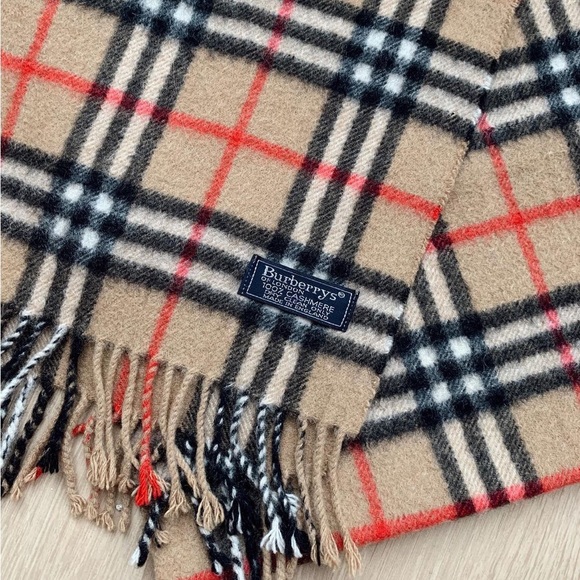 Burberrys Scarf 100% Cashmere ,made in England - Picture 7 of 12